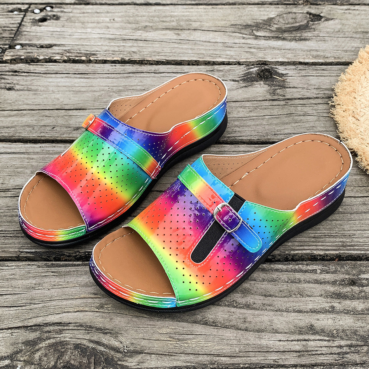 Mules Bouclées – Chic Nomade & Légèreté d’Été ️🌼