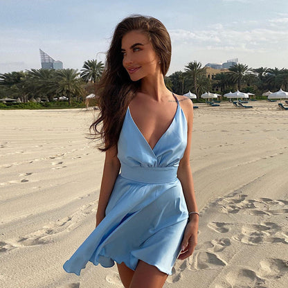 Robe Slim – Bretelles Fines & Allure Élancée🍷