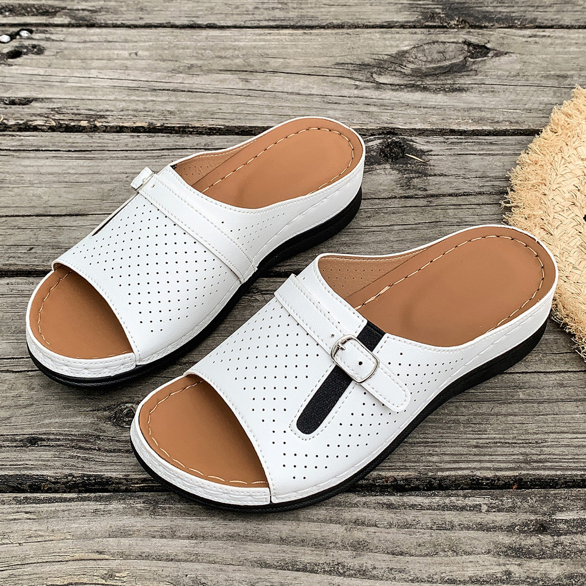 Mules Bouclées – Chic Nomade & Légèreté d’Été ️🌼