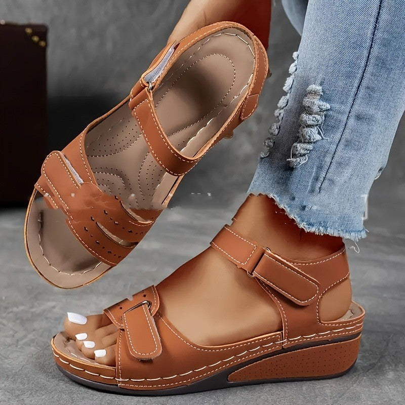 Sandales à Brides – Silhouette Affirmée & Été Infini ☀️