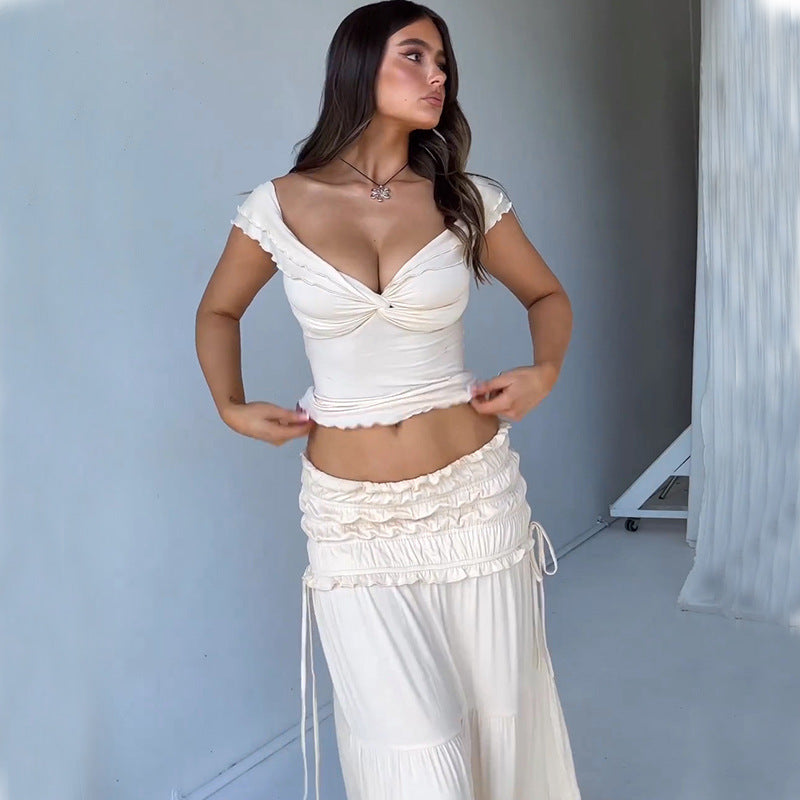 Ensemble Bohème – Décolleté V & Rythme Romantique ️✨