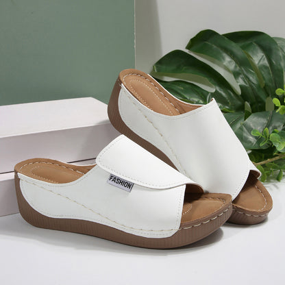 Mules Compensées – Éclat d’Été & Charme Décontracté