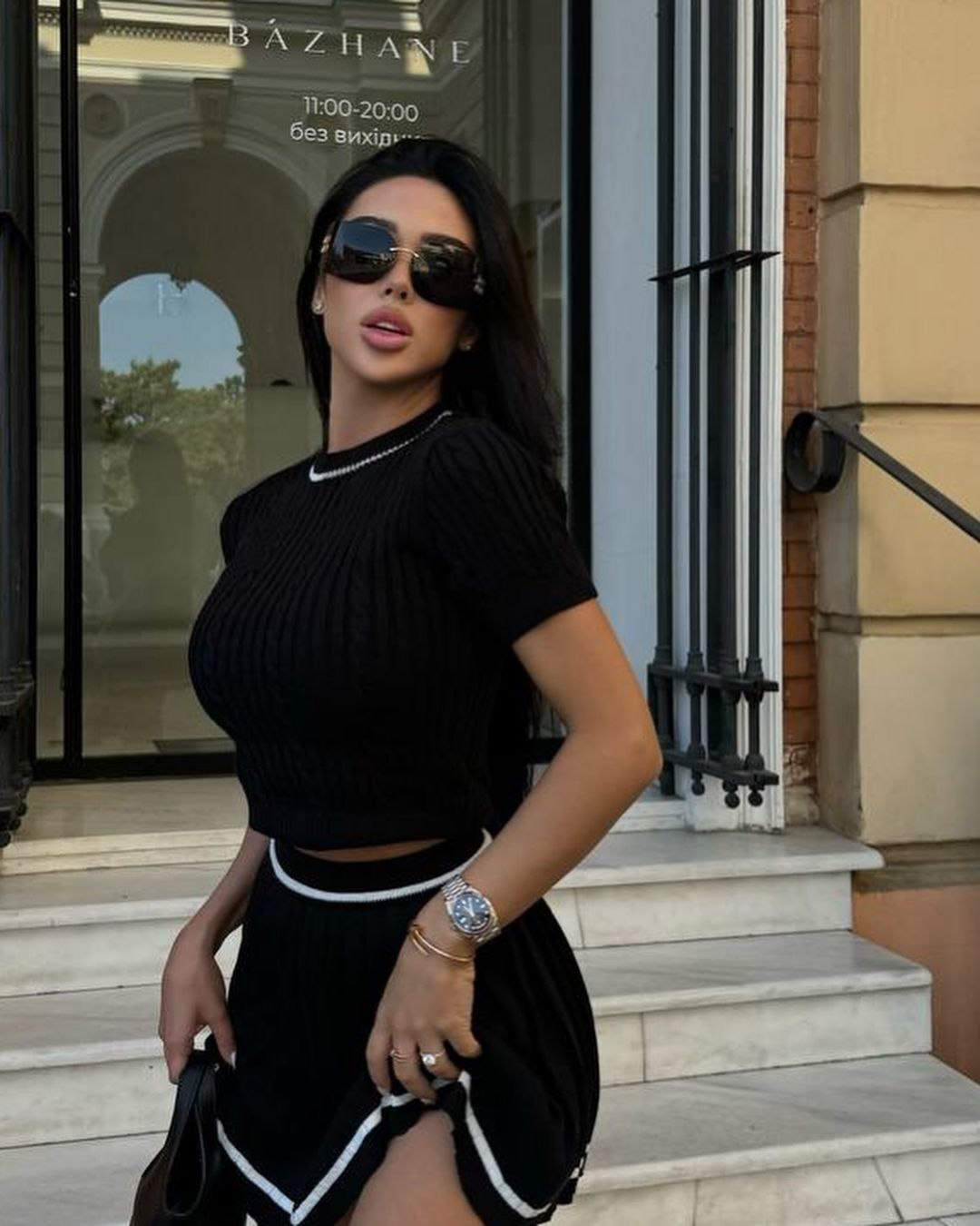 Ensemble Mini – Pull Court & Jupe Plissée en Mouvement⭐