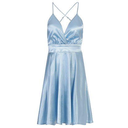 Robe Slim – Bretelles Fines & Allure Élancée🍷