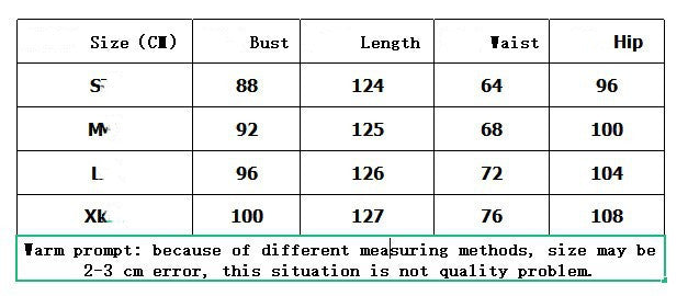 Robe Satinée – Bretelles Fines & Reflets de Nuit⭐