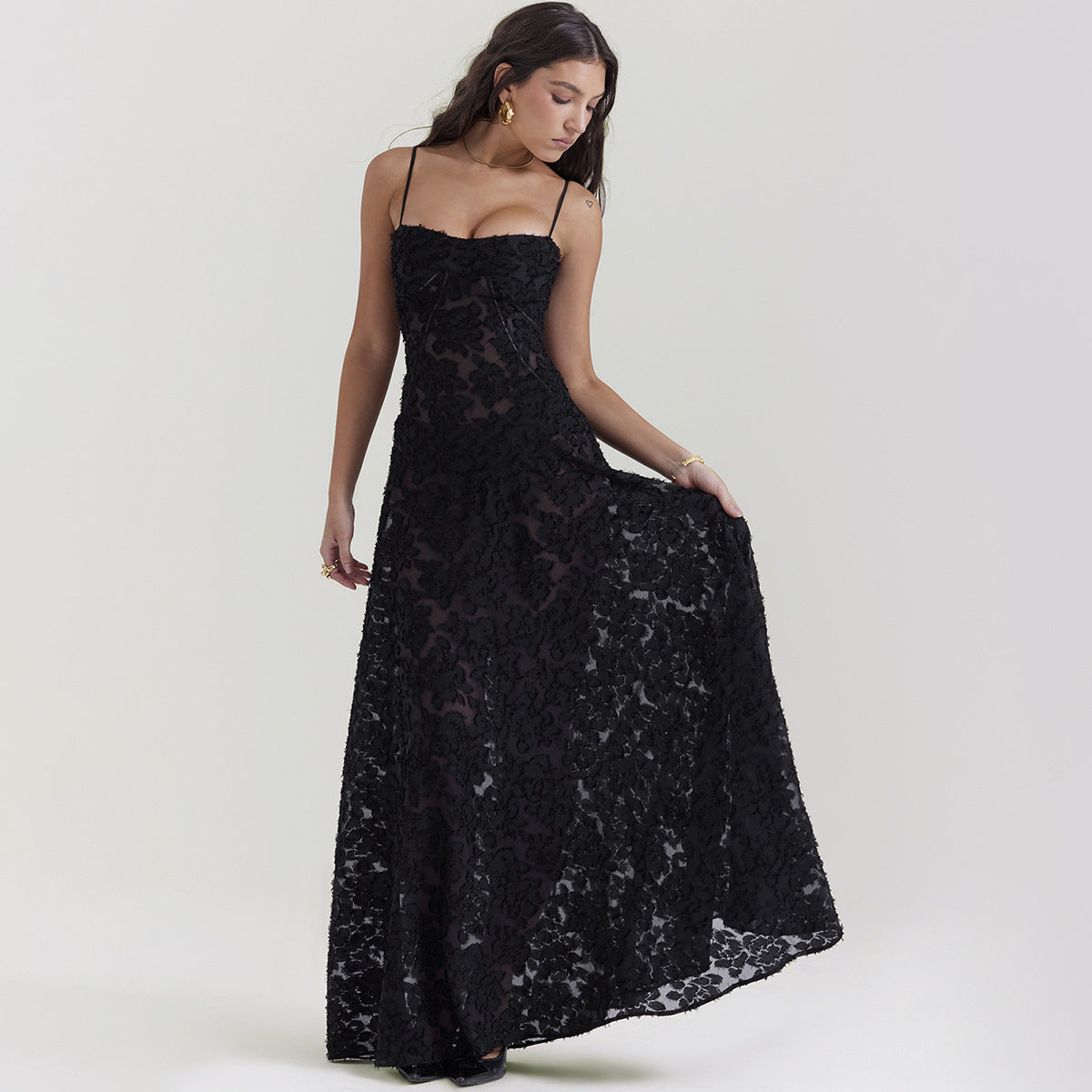 Robe Dentelle – Épure d’Été & Élégance Nocturne🖤